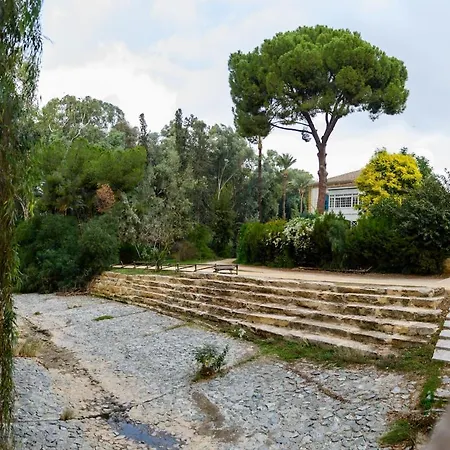 Bright 2br By Pedieos Park, Near Old Town Apartment Nikosia