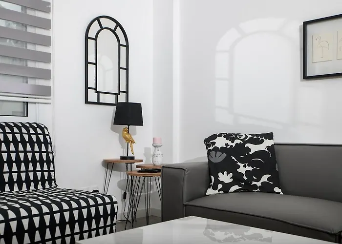 Apartment Bright 2br By Pedieos Park, Near Old Town Nikosia