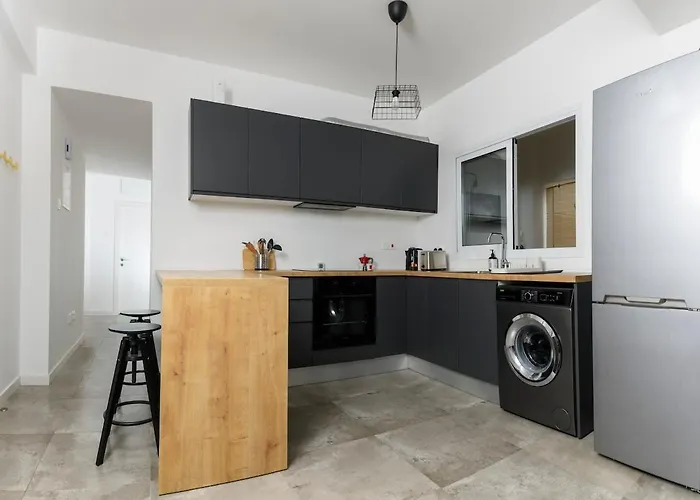 公寓 Bright 2br By Pedieos Park, Near Old Town 尼科西亚