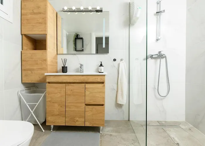 Apartment Bright 2br By Pedieos Park, Near Old Town Nikosia