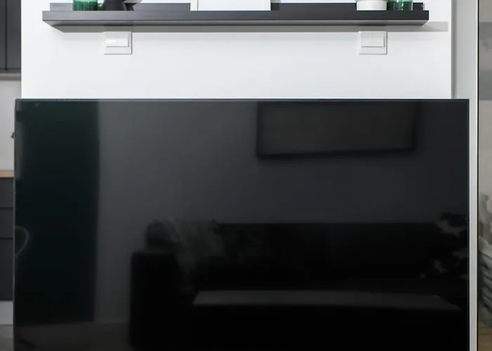 Bright 2br By Pedieos Park, Near Old Town 公寓 *